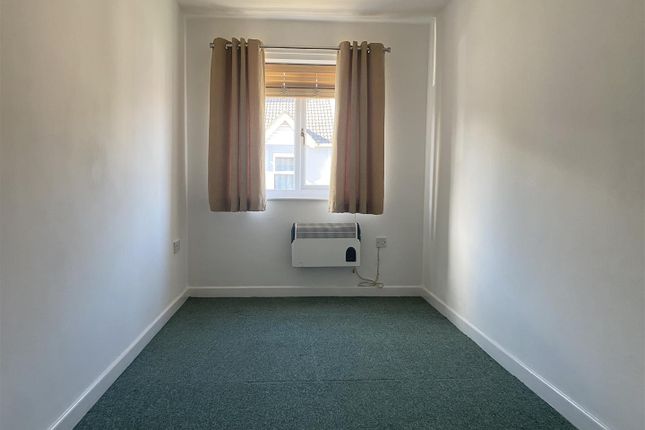 Flat 10, Hamilton Court, Stone Lane, Peterborough photo 5
