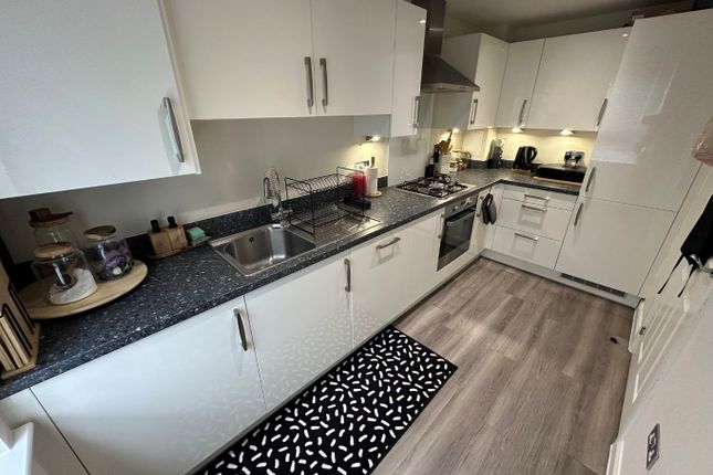 58, Box Crescent, Dunstable photo 4