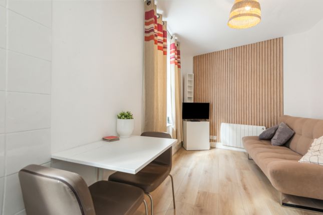Flat to rent in Victoria Chambers, Paul Street