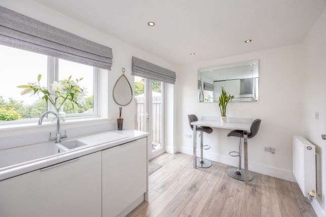8, Willow Walk, Barnsley photo 4