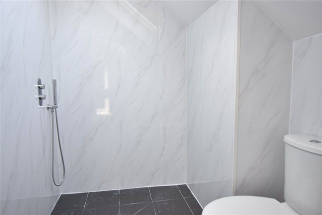 Flat 4, Stenning House 121A,, Stafford Road, Wallington photo 3