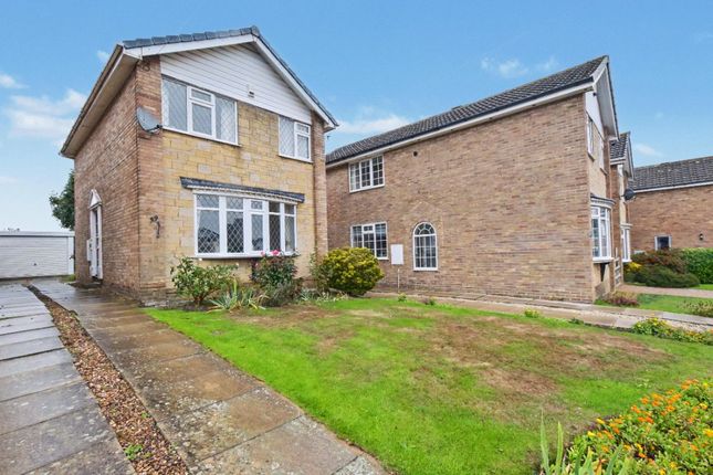 3-bed detached on Beechfield, West Yorkshire, £250,000