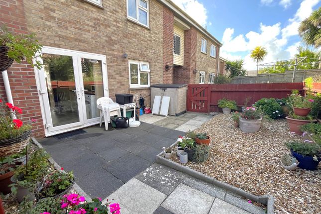 19, Chesil View, Weymouth photo 2