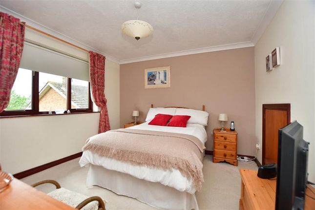 Town house for sale in Mill Road, Rochester, Kent