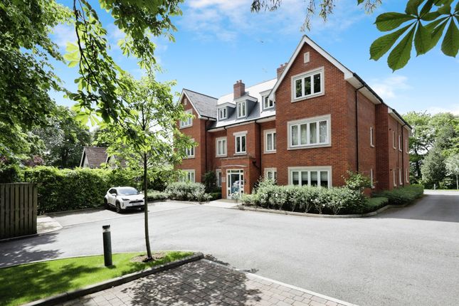 Flat for sale in Amersham Road, High Wycombe