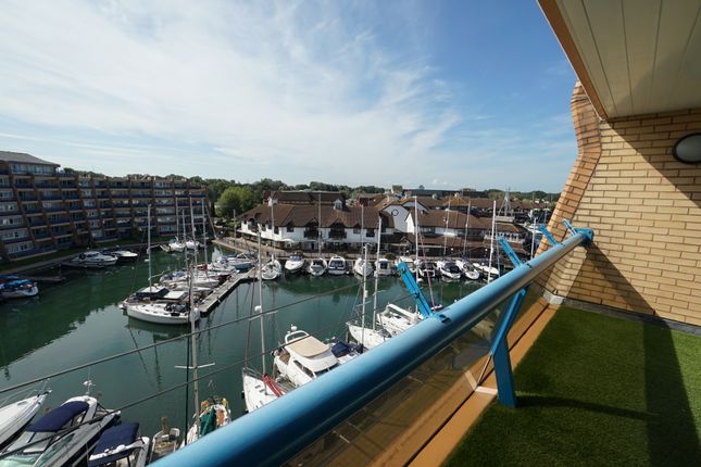 Flat for sale in Oyster Quay, Port Solent, Portsmouth