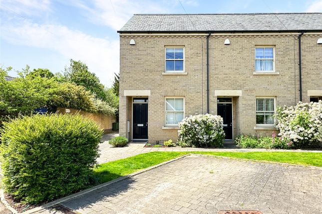 End terrace house for sale in Vinery Road, Cambridge