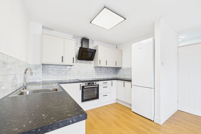 16 Tintern Avenue, Manchester photo 2