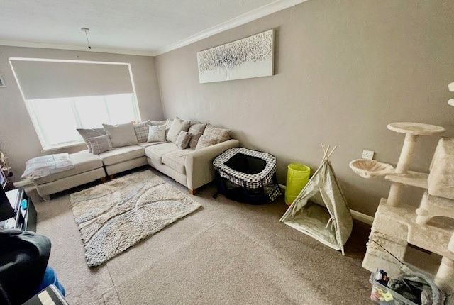 Thumbnail Flat for sale in Throstle Place, Boundary Way, Watford