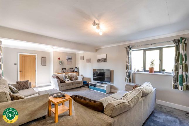 3, Grange Close, Doncaster photo 2
