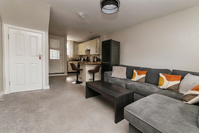 2, Miltons Mews, West Street, Axminster photo 2