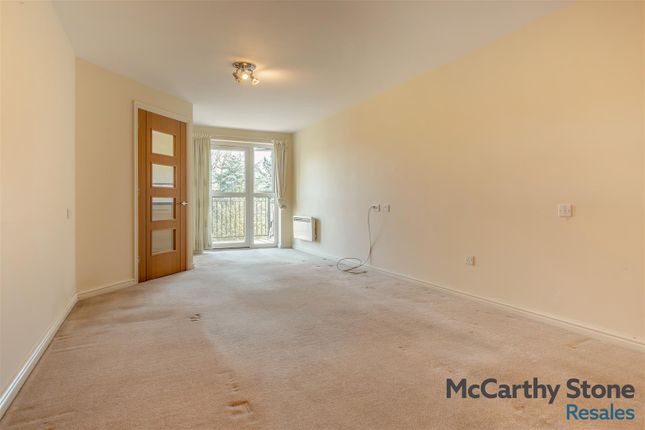 35 Isabel Court, Cowick Street, Exeter photo 4