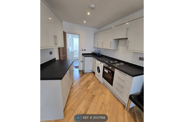 Westmead Road, Sutton photo 3