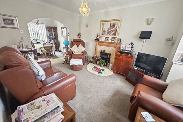 2, Rogers Close, Devon photo 2