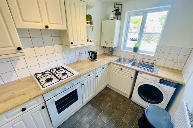 3, Brocklebank Drive, Northwich photo 4