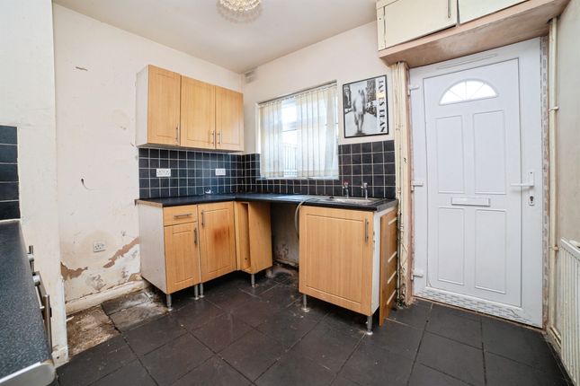 61, Pool Close, Nottingham photo 4