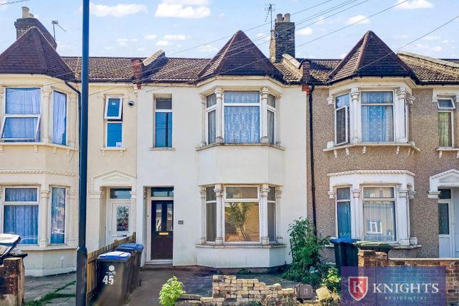 Thumbnail Terraced house for sale in South Street, Enfield, Middlesex