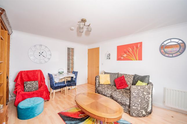 25, Marine Parade, Dundee photo 3