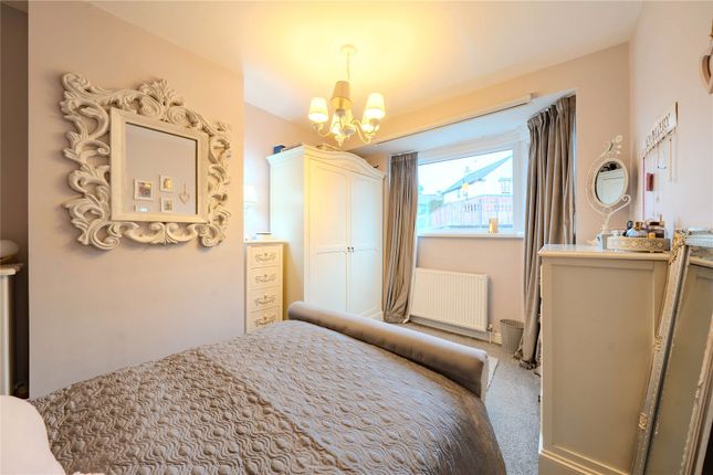 57, Hill Court Drive, West Yorkshire photo 4