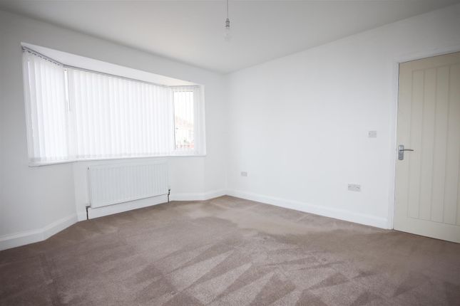 75, St. Margarets Avenue, Rushden photo 3