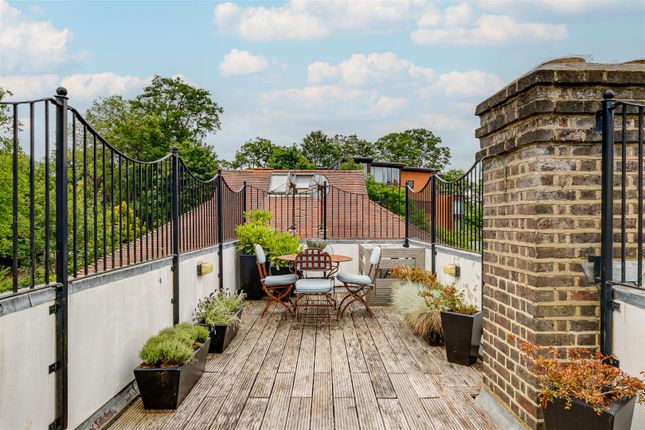 Flat for sale in West Heath Road, Hampstead