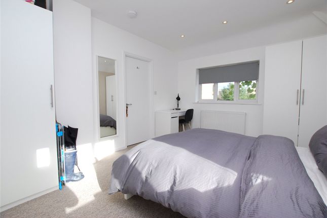 Room 6, 55, Ardmore Avenue, Guildford photo 4