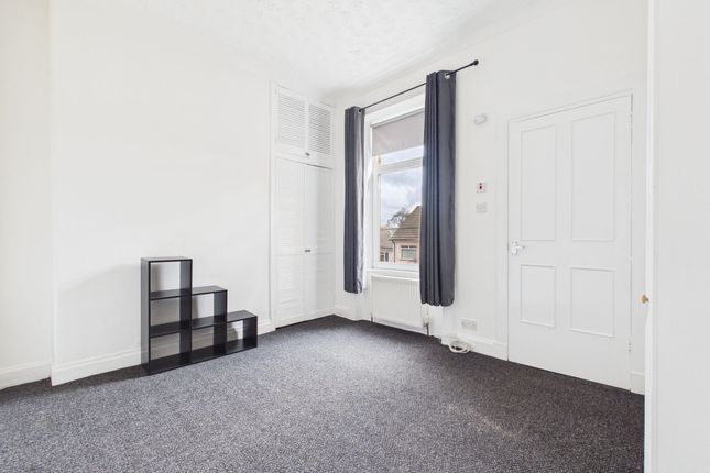 4 Melville Place, Carluke photo 4