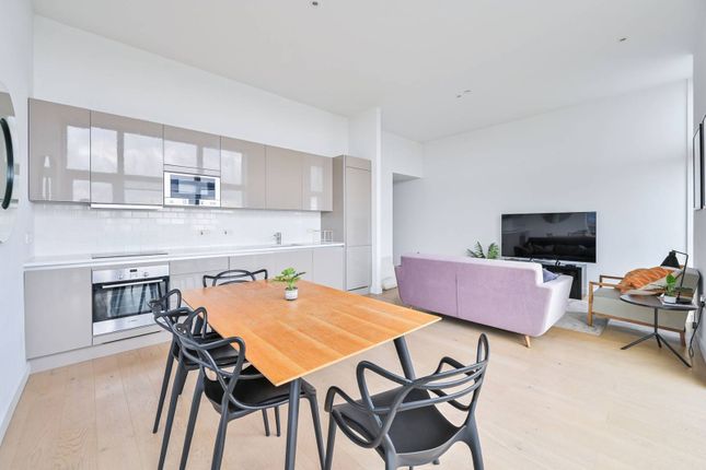 Thumbnail Flat to rent in Rodney Road, Elephant And Castle, London