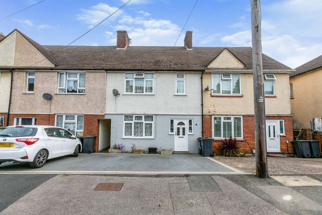 3 bed terraced house for sale in Corncastle Road, Luton, Bedfordshire LU1