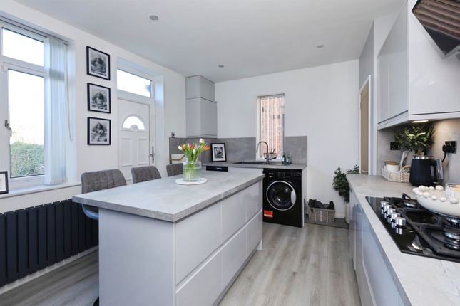 26, Clifton Crescent, SHEFFIELD photo 4
