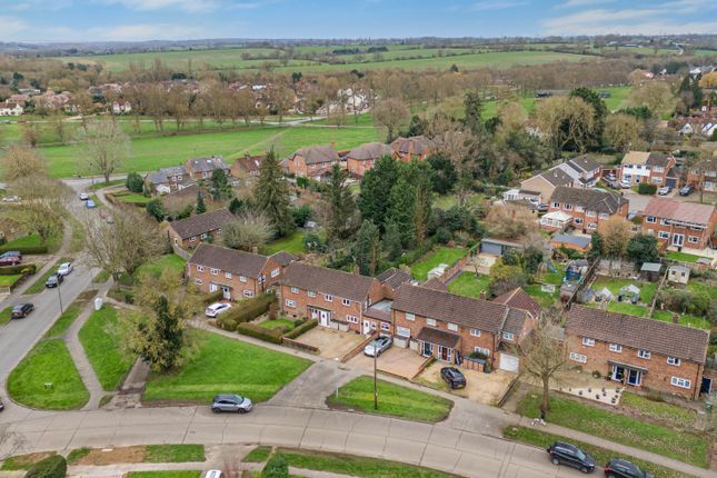 7, Snatchup, Redbourn photo 3