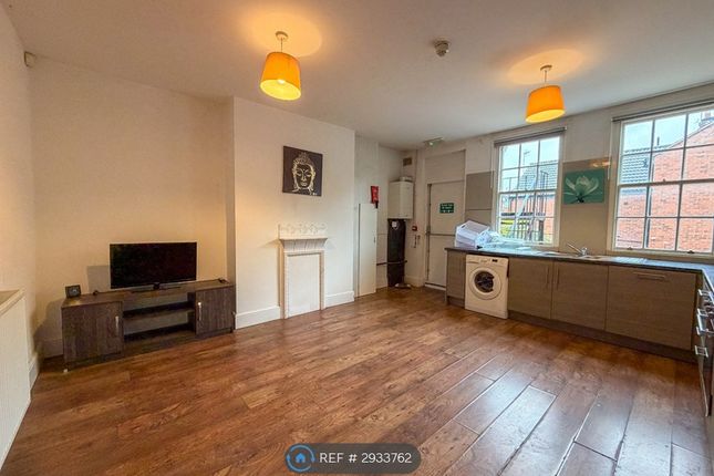 Flat, Westcotes Drive, Leicester photo 2
