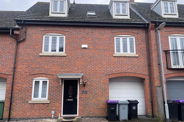 Thumbnail Terraced house to rent in Windle Drive, Bourne