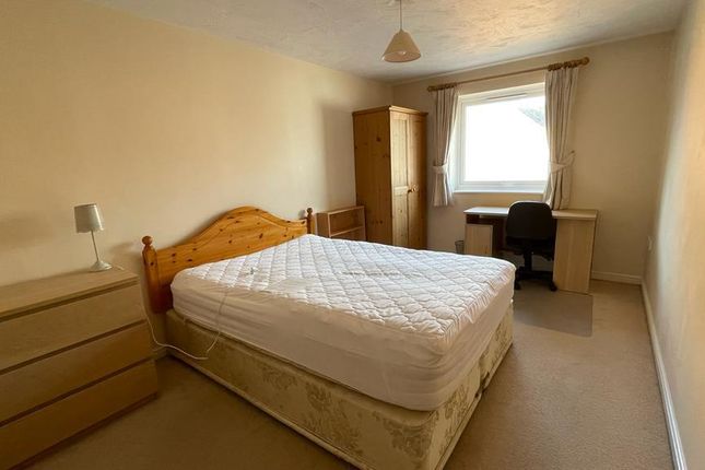 Flat to rent in Meachen Road, Colchester
