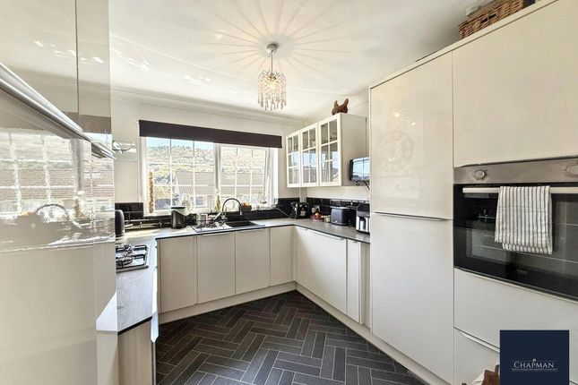 15 Heather Way, Porth photo 3