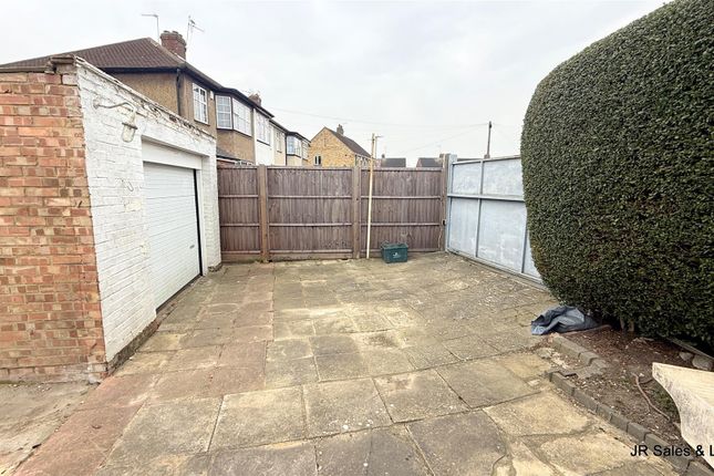 11, Berkley Avenue, Waltham Cross photo 4