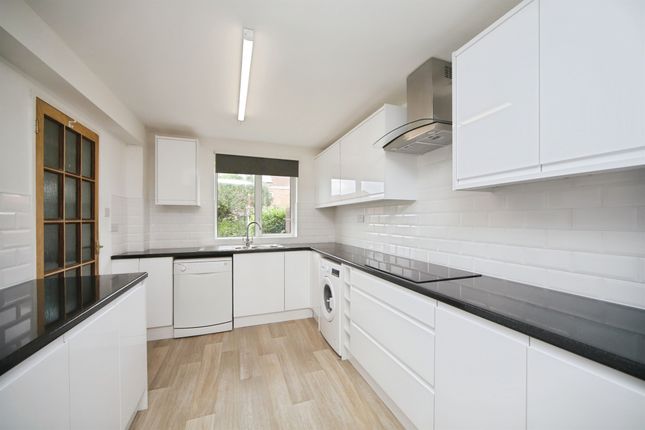 17, Parker Close, Wellington photo 3
