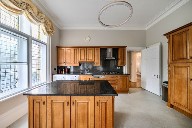 Flat 2, 6, Redington Road, London photo 2