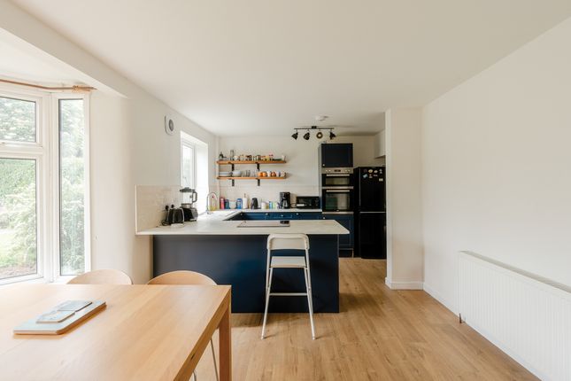 31 Braemar Avenue, Bristol photo 2
