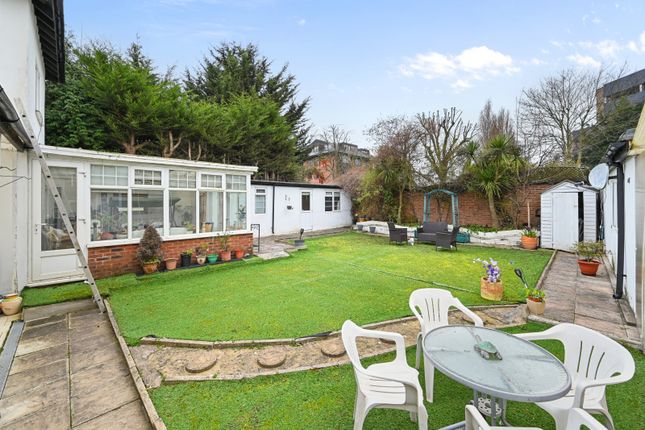 30 Old Church Lane, Perivale photo 2