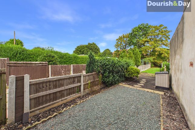 36 Peel Terrace, Stafford photo 4