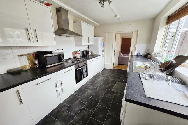42, Lace Street, Dunkirk, Nottingham photo 2