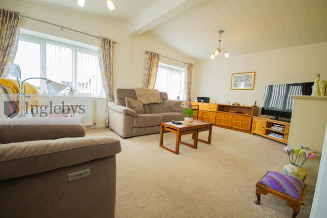 90 Hazelgrove Residential Park, Milton Street, Saltburn-By-The-Sea photo 5