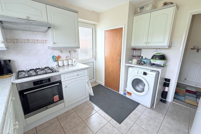 3, Fleming Avenue, Bottesford photo 4