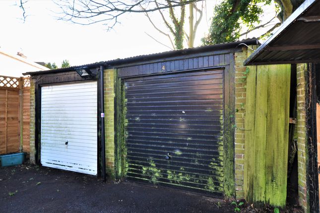 Parking/garage to let in Springfield Close, Stanmore