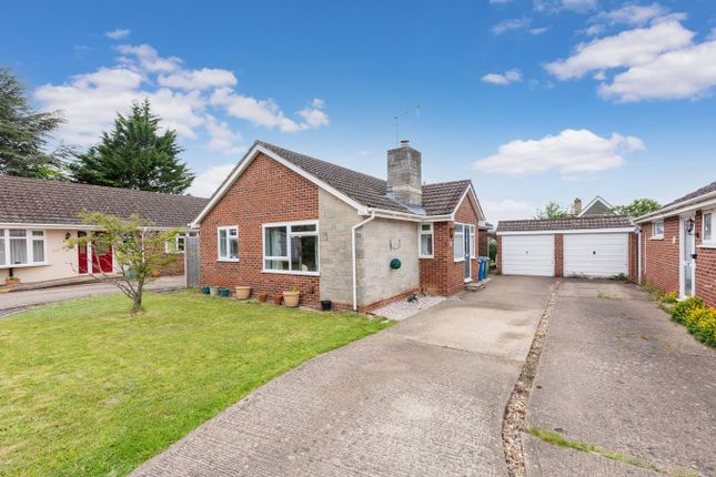 Thumbnail Detached bungalow for sale in Whitchurch Close, Maidenhead