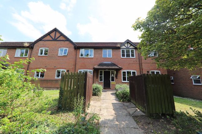 Flat for sale in St. Peters Close, Rickmansworth