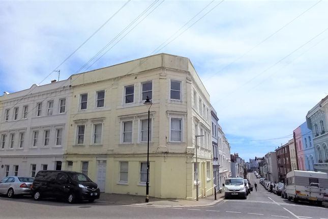Flat to rent in Silchester Road, St. Leonards-On-Sea