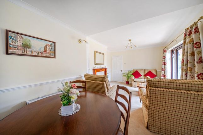 36 HOME CLOSE, Wootton, Abingdon photo 3