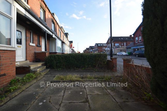 Terraced house to rent in Cardigan Road, Hyde Park, Leeds
